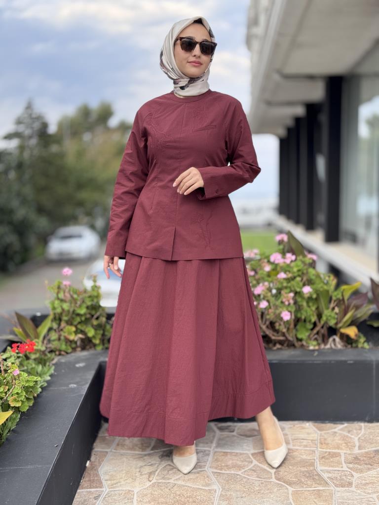 QooQ Store Nakış Detaylı Çift Yönlü Bluz Etek Takım 26FW210