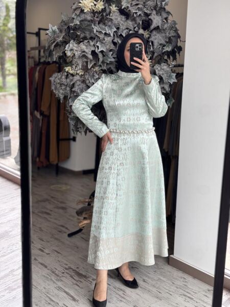 Almarwah Kontrast İnci Kemer Detaylı Elbise 90476