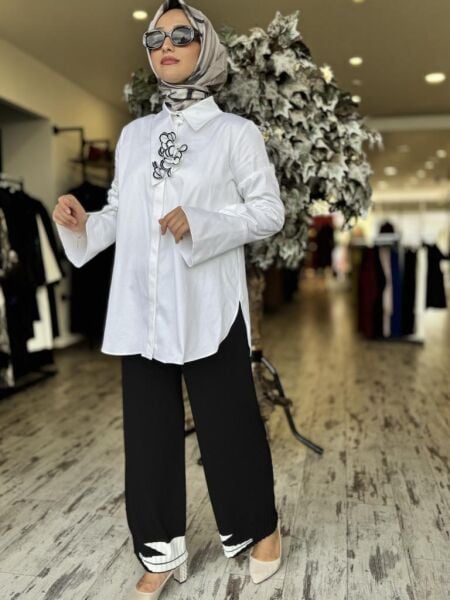 Kahma Yaka Çiçek Detaylı Gömlek