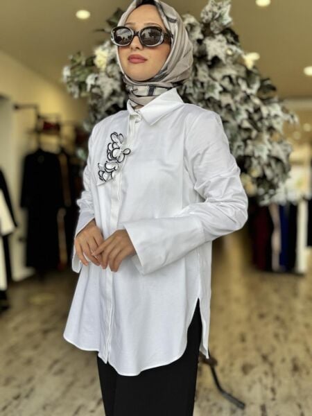 Kahma Yaka Çiçek Detaylı Gömlek