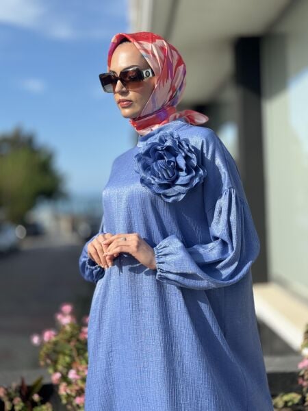 Kahma Düşük Omuz Balon Kol Broşlu Elbise