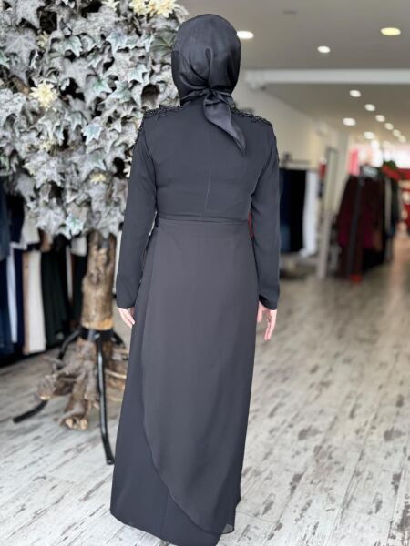 Almarwah Omuzları Boncuk İşlemeli Abiye Elbise 90468 SİYAH - 42