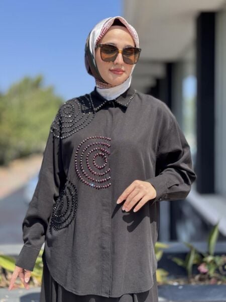 Almarwah Yakası Ve Önü Kristal Taş İşlemeli Gömlek 101987