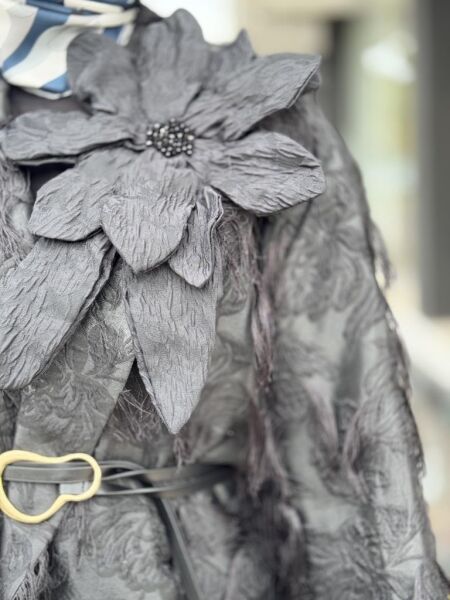 Vuu Püsküllü Jakarlı Siyah Ceket