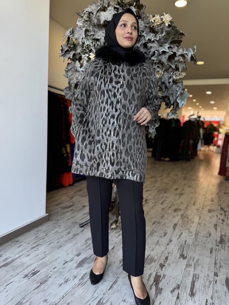 Qupra Kapüşonlu Kürklü Leoparlı Takım QAZ72005
