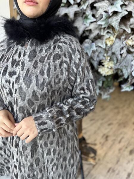 Qupra Kapüşonlu Kürklü Leoparlı Takım QAZ72005