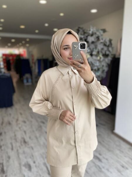 Qupra Kolları Drapeli Taş Detaylı Gömlek Pantolon Takım WAB82137 BEJ - 2