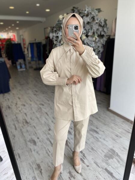 Qupra Kolları Drapeli Taş Detaylı Gömlek Pantolon Takım WAB82137 BEJ - 2