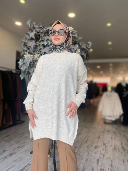 Yeşim Özcan Payetli Triko Tunik 124K16019