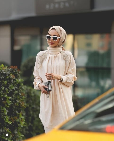 Qupra Omuzları İşlemeli Kemerli Tunik Pantolon Takım QAY62119