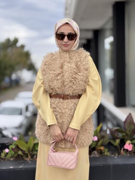 Qupra Önü Orjinal Yün Detaylı Kemerli Yelek WAC91029