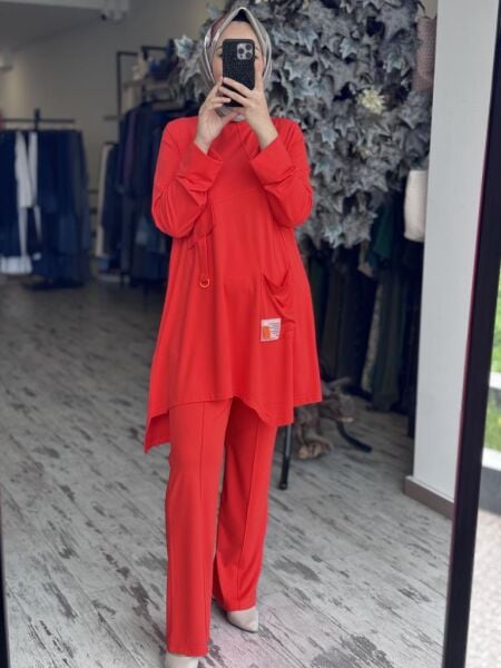 Tığ Triko Asimetrik Kesimli Aksesuar Detaylı Takım TKM3033