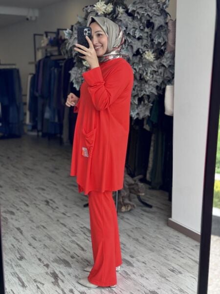 Tığ Triko Asimetrik Kesimli Aksesuar Detaylı Takım TKM3033