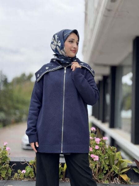 Tığ Triko Denizci Yaka Fermuarlı Taşlı Hırka HRK21841