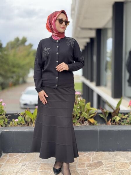 Tığ Triko Çiçek Aplikeli Triko Hırka HRK21746