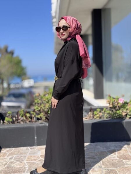 Vuu Beli Büzgülü Metal Kemerli Elbise 25SSV4006