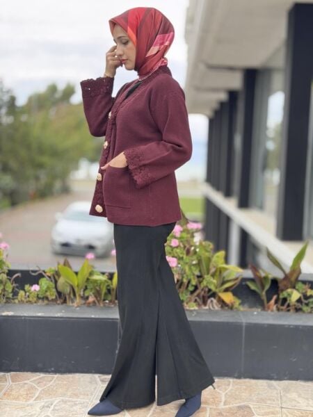 Tığ Triko Kol ve Pat Detaylı Düğmeli Triko Hırka HRK22009