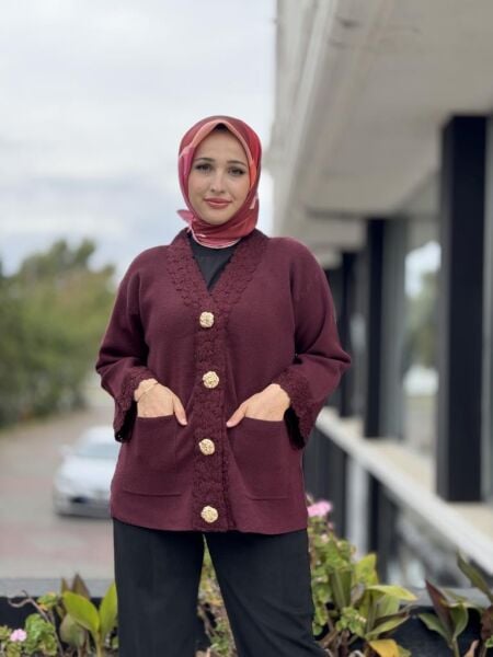 Tığ Triko Kol ve Pat Detaylı Düğmeli Triko Hırka HRK22009