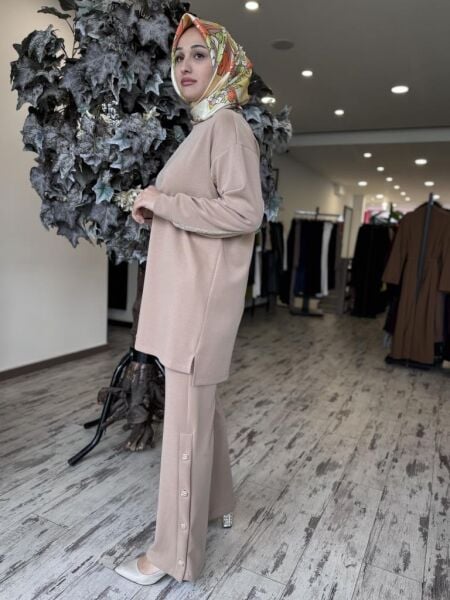 Tığ Triko Kraş Mixli Düğme Detaylı Pantolonlu Takım TKM3005 CAMEL - 3