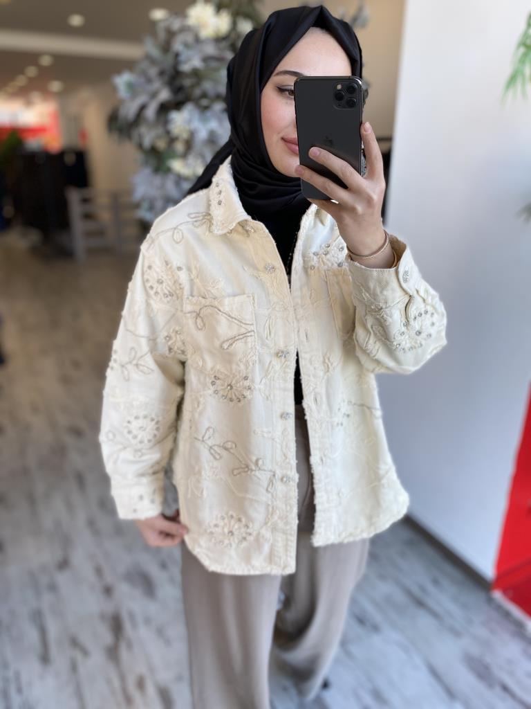 Ghisa Taş ve Nakış Detaylı Kot Ceket 3950
