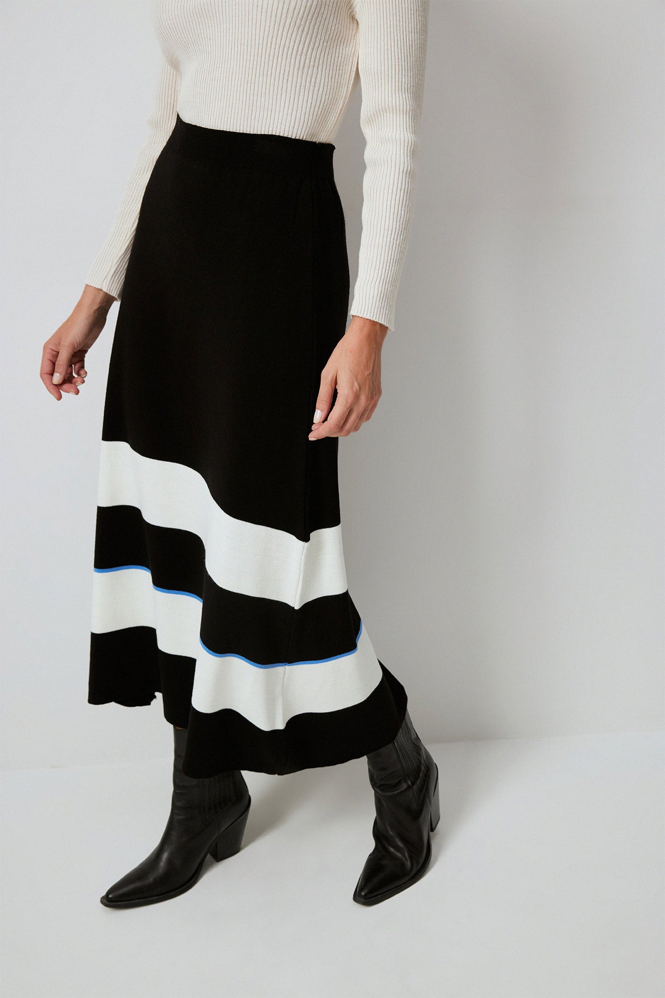 Touche Beli Lastikli Çizgili Triko Etek 23F1XD107