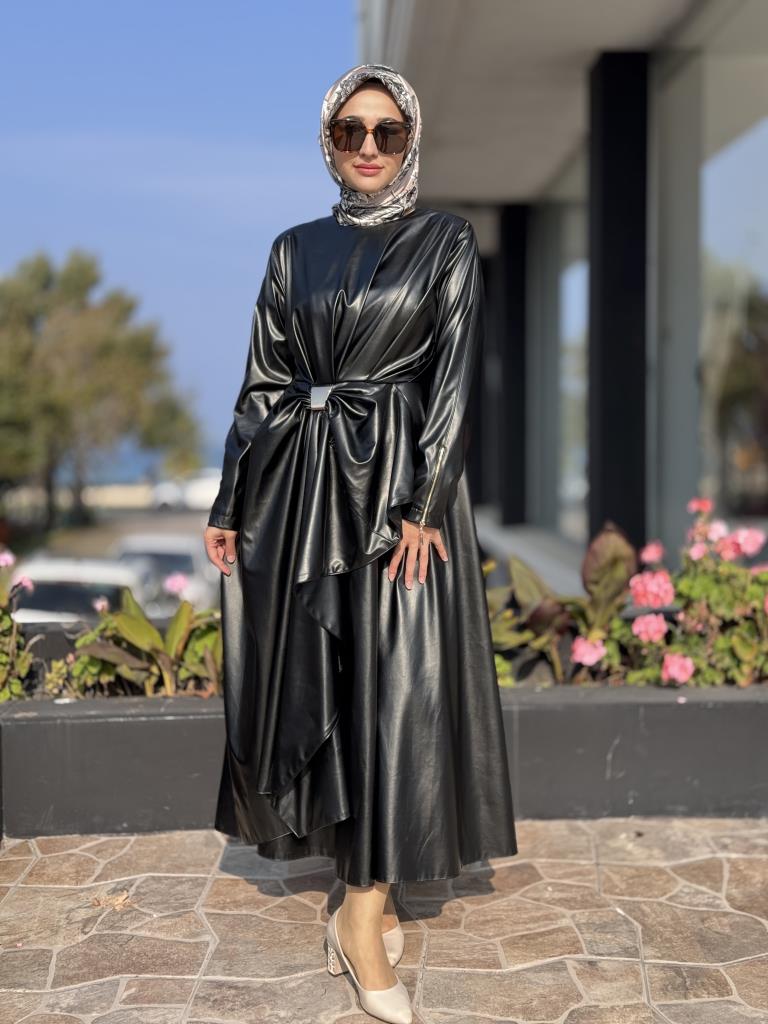 Vuu Belden Fiyonklu Deri Elbise