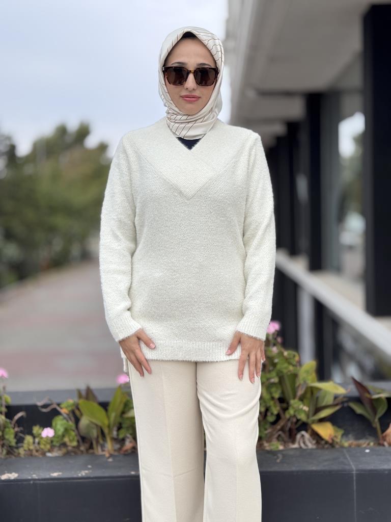 Tığ Triko V Yaka Pullu Tunik TNK21668