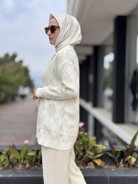 Tığ Triko Polo Yakalı Triko Hırka HRK21844