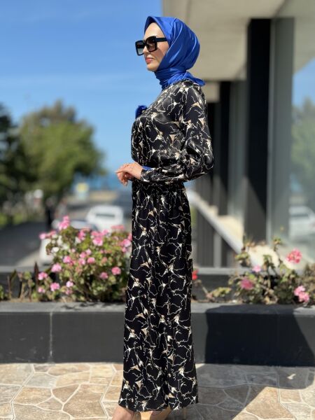 Almarwah Mavi Broş ve Kemerli Elbise 303764 38 - DAMAR