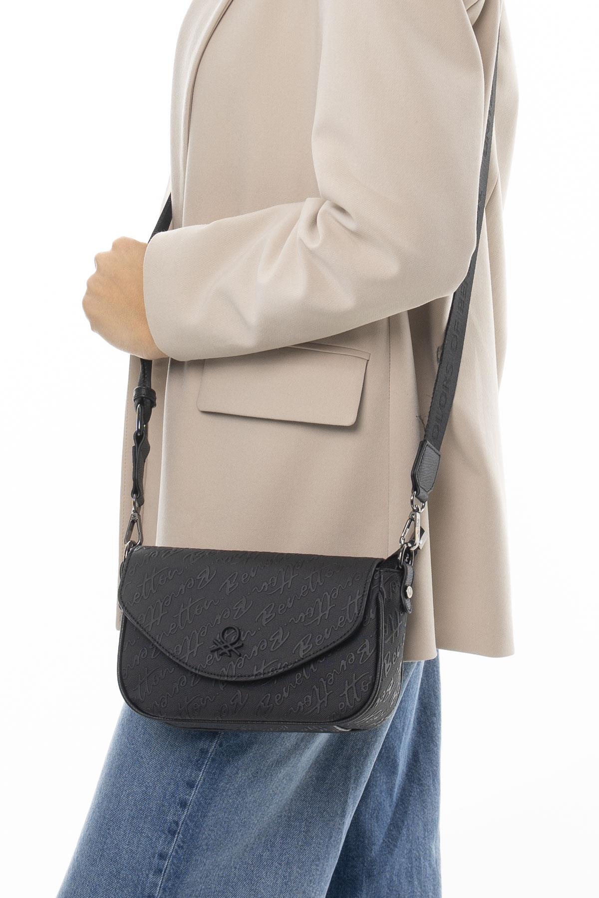 Benetton Monogram Yazılı Küçük Çapraz Çanta BNT1047 SİYAH