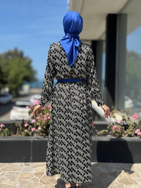 Almarwah Mavi Broş ve Kemerli Elbise 303764 36 - GEOMETRİK