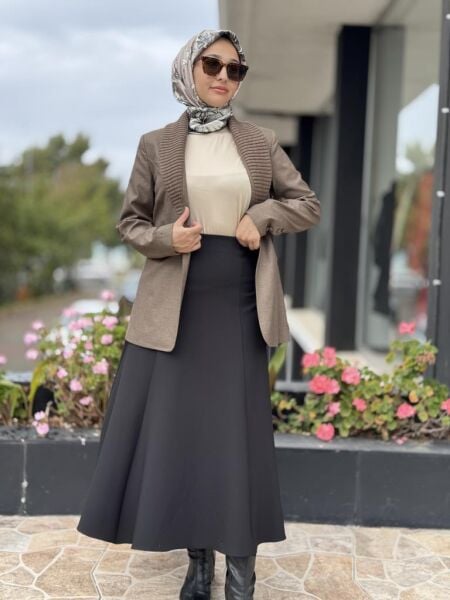 Kahma Parçalı Siyah Çan Etek