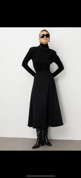 Kahma Parçalı Siyah Çan Etek