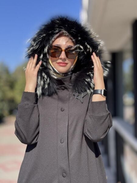 Qupra Seyyar Kürk Kapüşonlu Çıtçıt Kapamalı Uzun Kap WAC91014