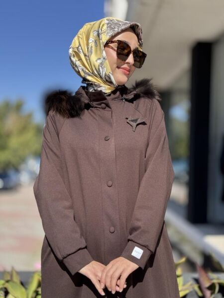 Qupra Seyyar Kürk Kapüşonlu Çıtçıt Kapamalı Uzun Kap WAC91014