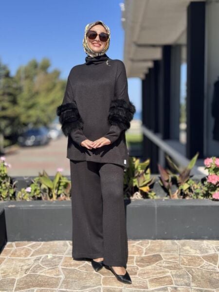 Qupra Kolu Kürk Detaylı Balıkçı Yaka Tunik Pantolon Takım WAC92015