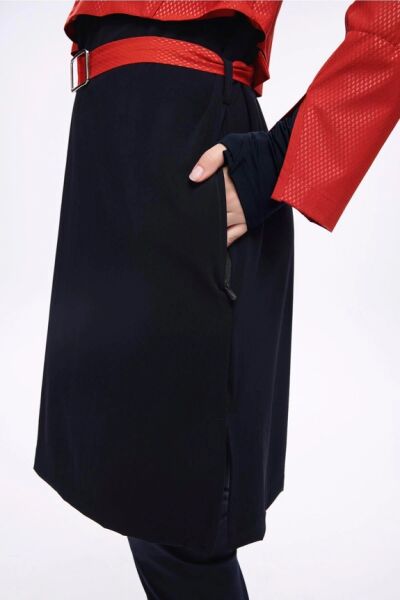 Haşema Kemer Toka Detaylı 5 Parça Kırmızı-Siyah Mayo Takımı HSM5052