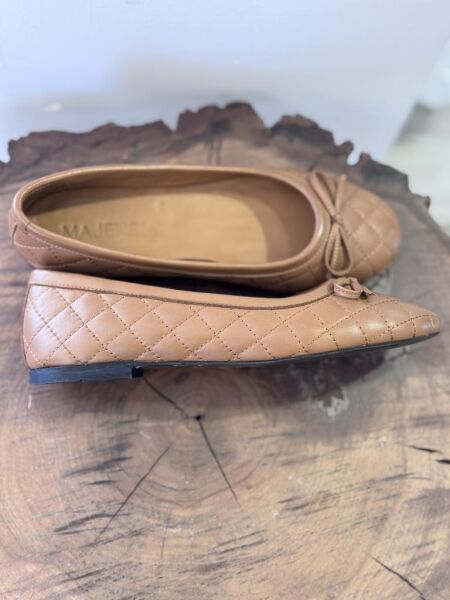 Majensia Deri Babet 151282