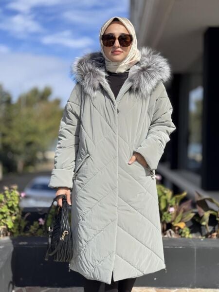 WOM BTQ Kürk Kapüşonlu Çıtçıtlı Yanları Fermuarlı Mont