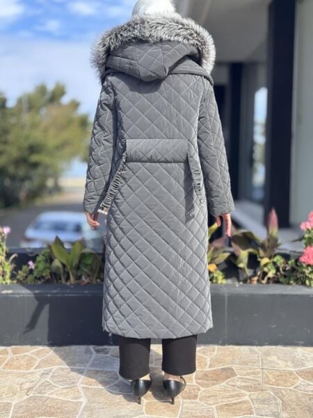 WOM BTQ Seyyar Kapüşon ve Kürk Detaylı Çıtçıtlı Kapitone Mont