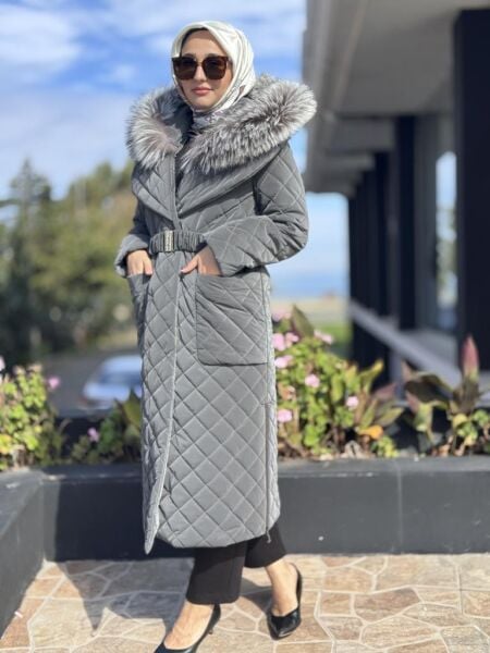 WOM BTQ Seyyar Kapüşon ve Kürk Detaylı Çıtçıtlı Kapitone Mont