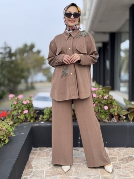 Qupra Sırt Drape ve Teknik Kumaş Detaylı Taşlı Kap Pantolon Takım WAC92107