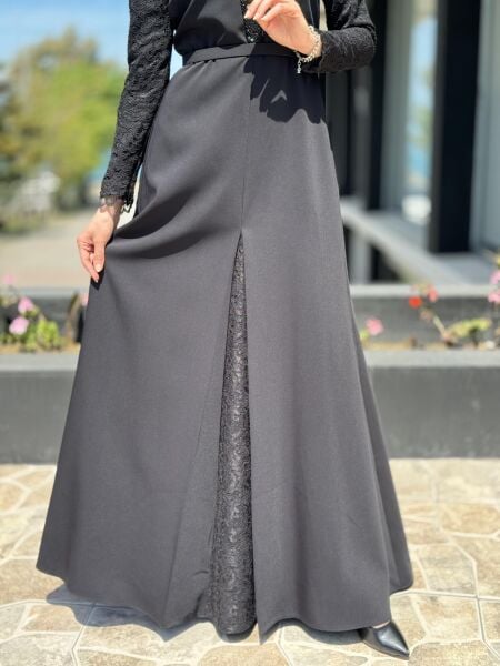 Jamila Sarah Kolları Ve Önü Dantel İşlemeli Tesettür Abiye Elbise 3018