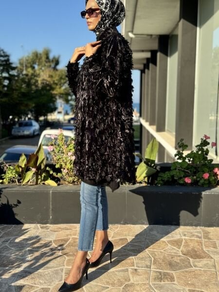 Misswhence Saçak Detaylı Siyah Kadife Kap 36413