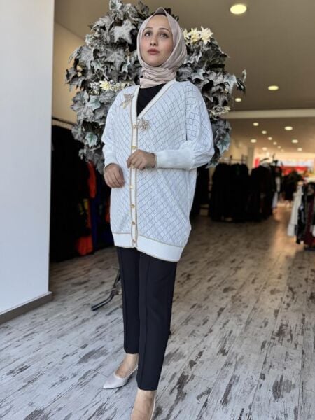 Ghisa Kuş Broş Detaylı Düğmeli Triko Hırka 3898 EKRU - 1