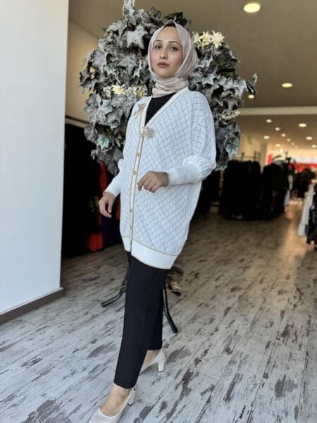 Ghisa Kuş Broş Detaylı Düğmeli Triko Hırka 3898 EKRU - 1