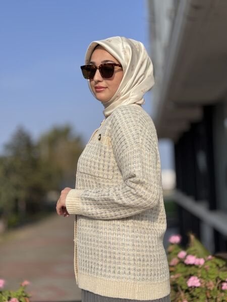 Ghisa Düğme Detaylı Triko Hırka