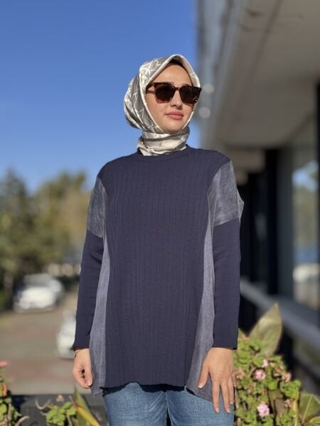 Tığ Triko Kumaş Kombinli Yandan Yırtmaçlı Rayon Tunik TNK21915